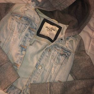 Cropped Denim Jacket